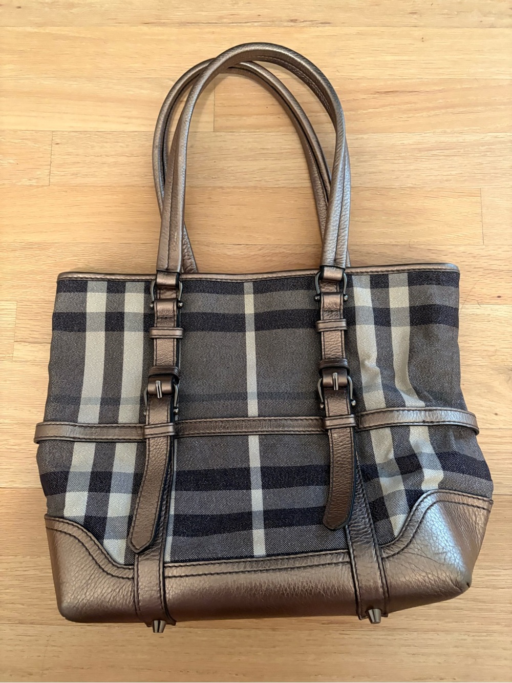 Burberry shimmer buckle tote bag Tote Bag in Brown and Beige